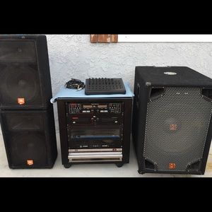 DJ Professional equipments JBL QSC Crown Yamaha